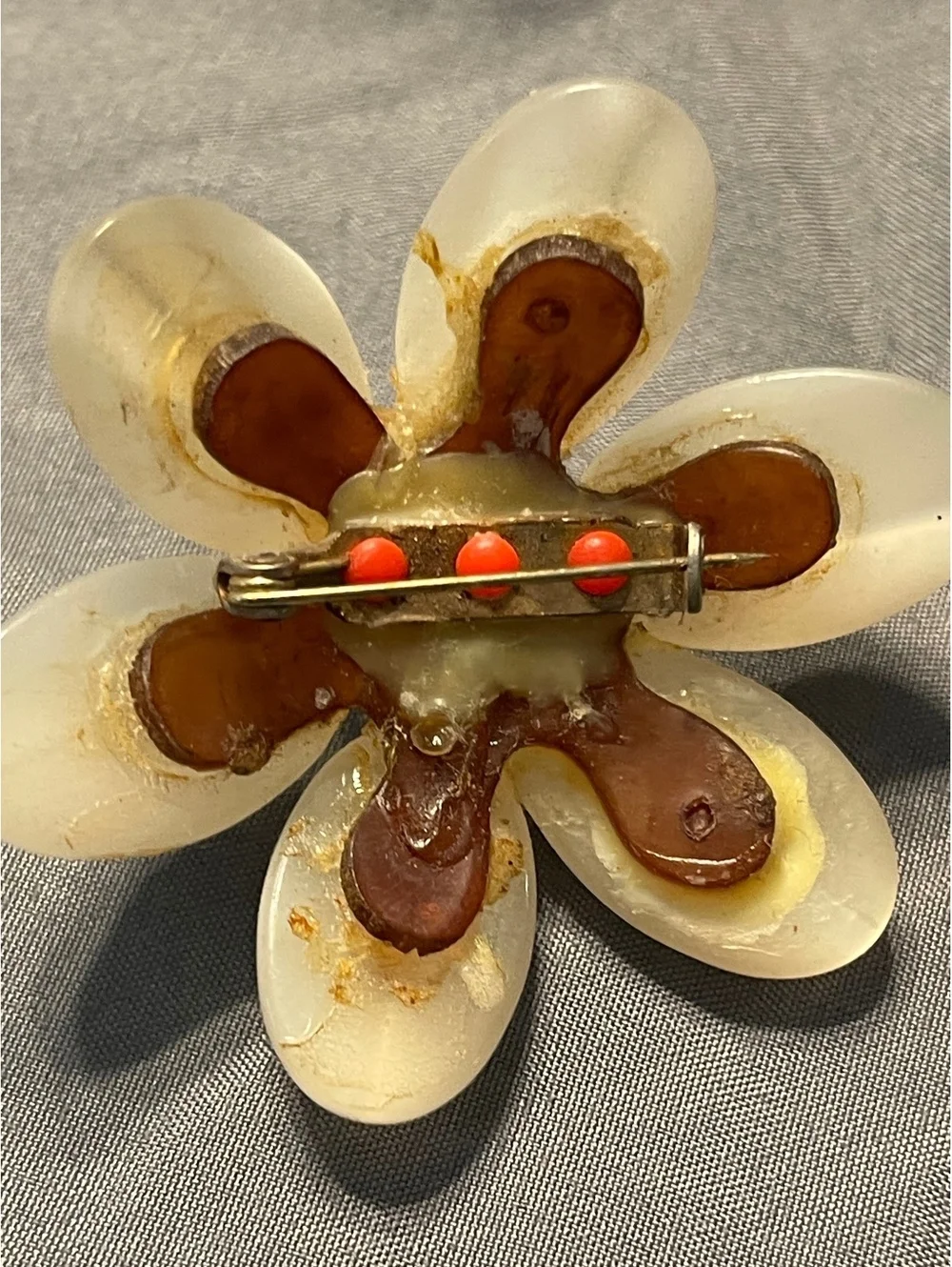 Vintage Cream Flower Brooch Pin